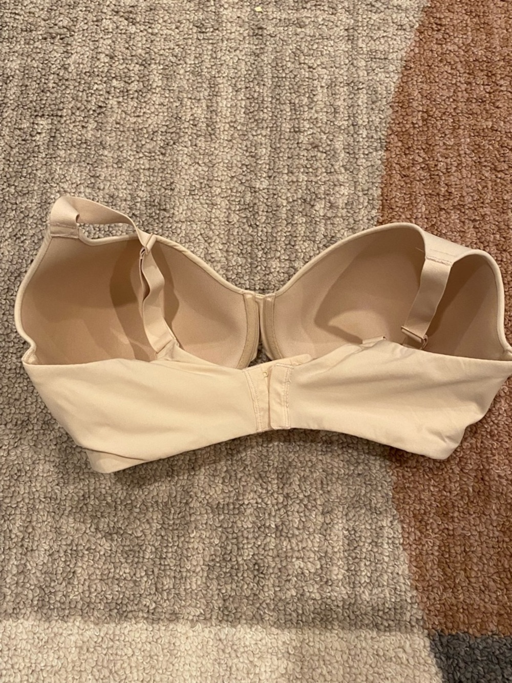 SKIMS Fits Everybody T-Shirt Bra 38DDD 38F - Picture 2 of 8